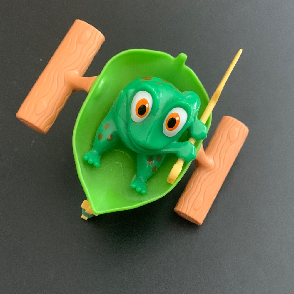 Leaf Boat Adventure Frog Toy